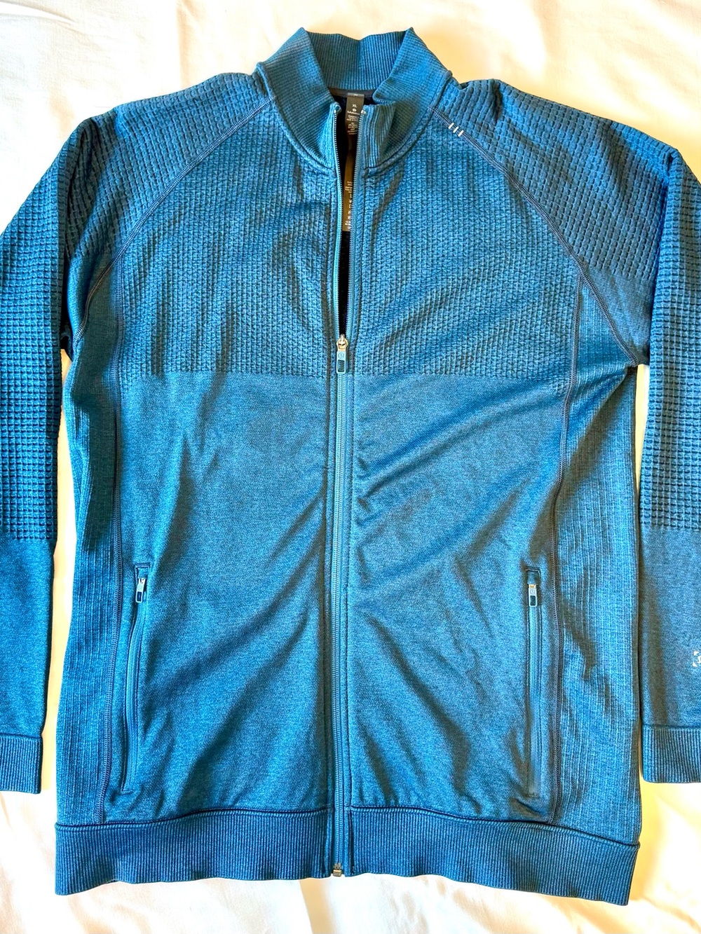 lululemon athletica Men's Lightweight Full-Zip Jacket in Teal Blue